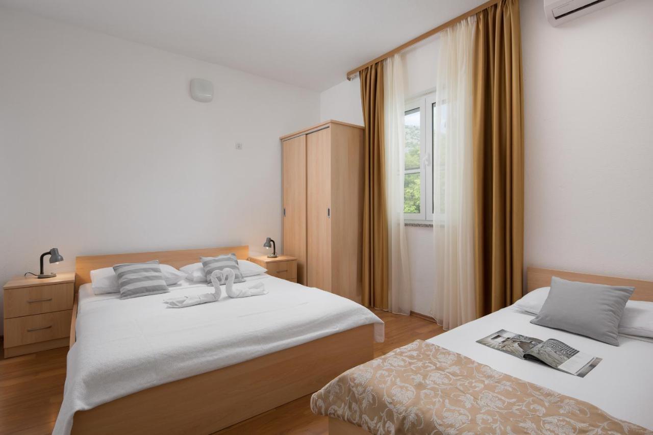 Bed and Breakfast Pansion Andelko Стариград-Пакленица Экстерьер фото